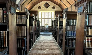 Időkapszula Oxfordban: 750 éves a Merton College könyvtára