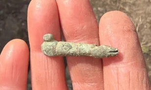 Fallosz alakú védőamulett került elő Észak-Angliában