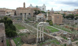 A politikai irányítást szolgálta a Forum Romanum átépítése
