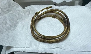 Háromezer éves bronzkori aranykincset találtak Romániában