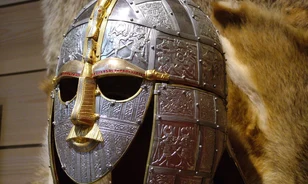 Új lelet tisztázhatja a Sutton Hoo-i sisak eredetét