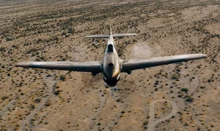 Újra éles fegyverekkel repül egy második világháborús P-40 Warhawk