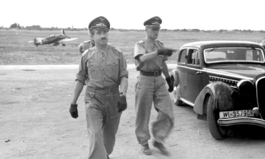 Kétszer lőtték le egy nap alatt a Luftwaffe ászpilótáját, Adolf Gallandot