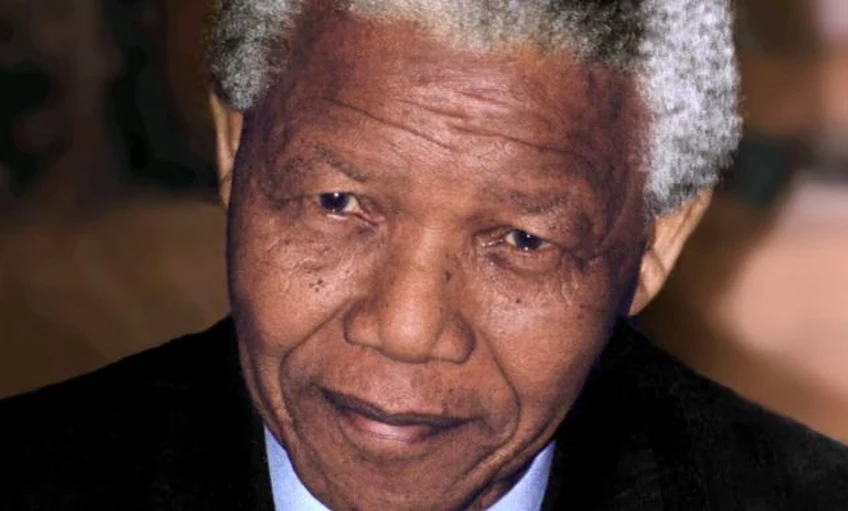 Börtönkulcs és alkotmány – Nelson Mandela több mint 70 relikviája hagyhatja el Dél-Afrikát