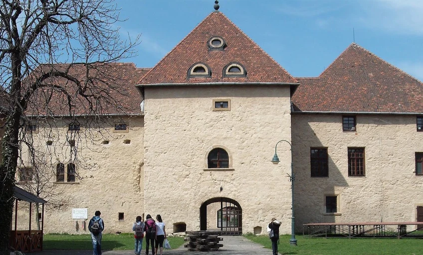 Történelmi emlékhely lett a szerencsi Rákóczi-vár és a református templom