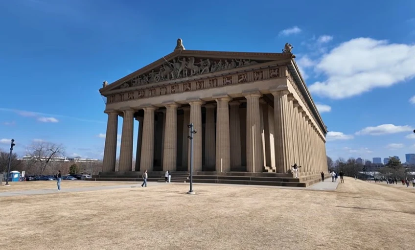 Betonból épült, mégis az ókori Athént idézi Nashville különleges Parthenonja