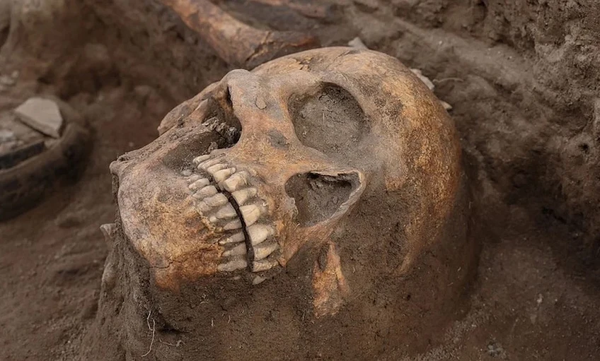 Tolték rituális oltárt és emberi maradványokat találtak Mexikóban