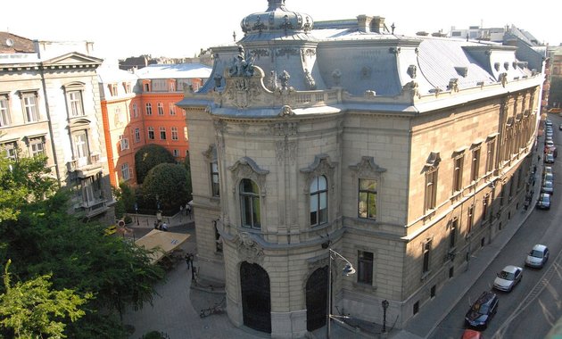 Önkéntesek segítségével dokumentálta a Király utca történetét a Fővárosi Szabó...