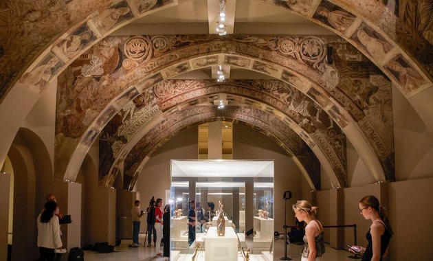 Műemlékvédelmi vita miatt nem térhetnek haza a Sijena-freskók