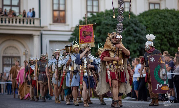 Jubileumi programokkal tér vissza a Savaria Történelmi Karnevál