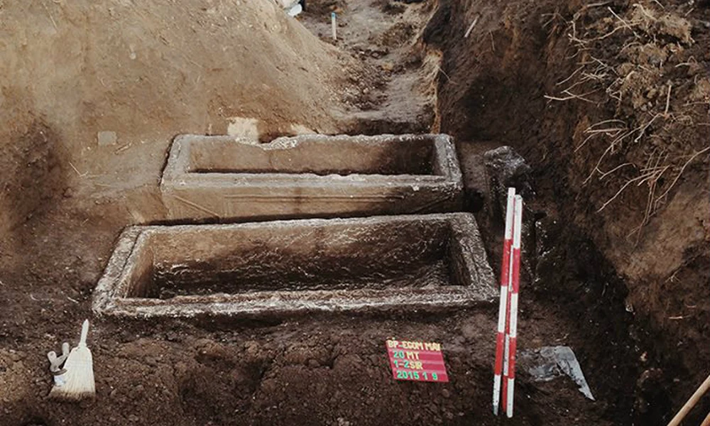 1800 éves szarkofágokra bukkantak a pomázi úti felüljáró építésénél