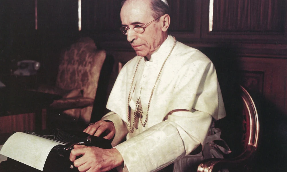 XII. Piusz