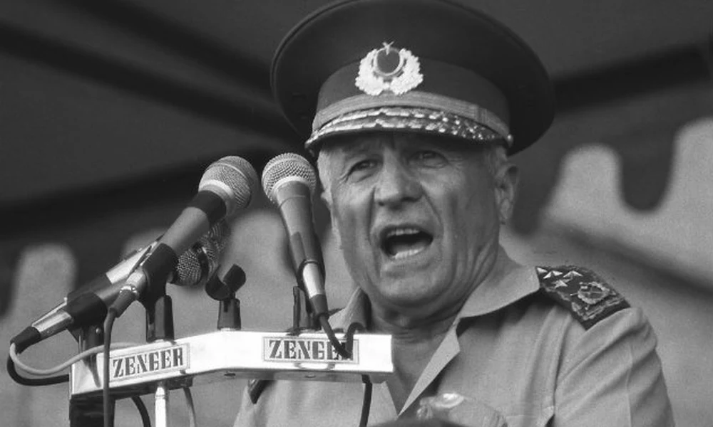 Kenan Evren