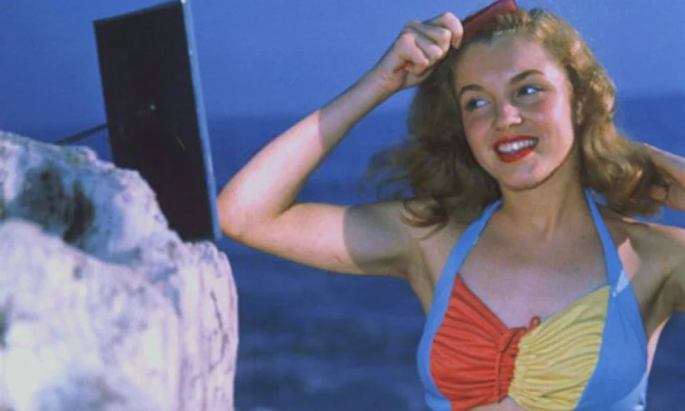 Marilyn Monroe első profi fotózása