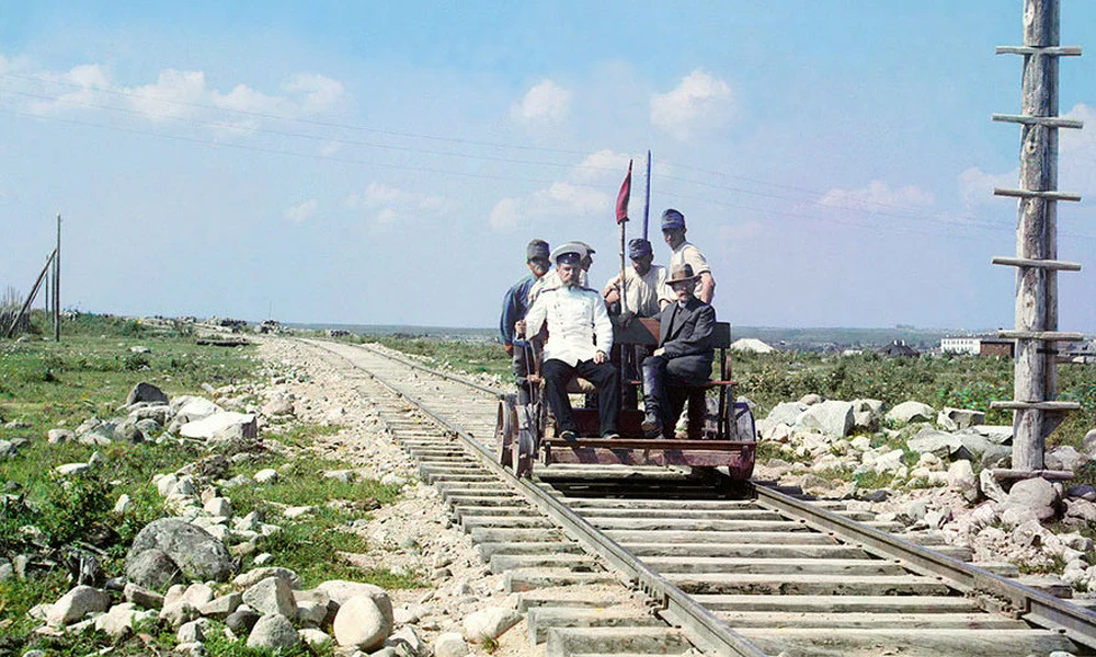Egy hajtány Petrozavodszkban a murmanszki vasútvonalon (1915)