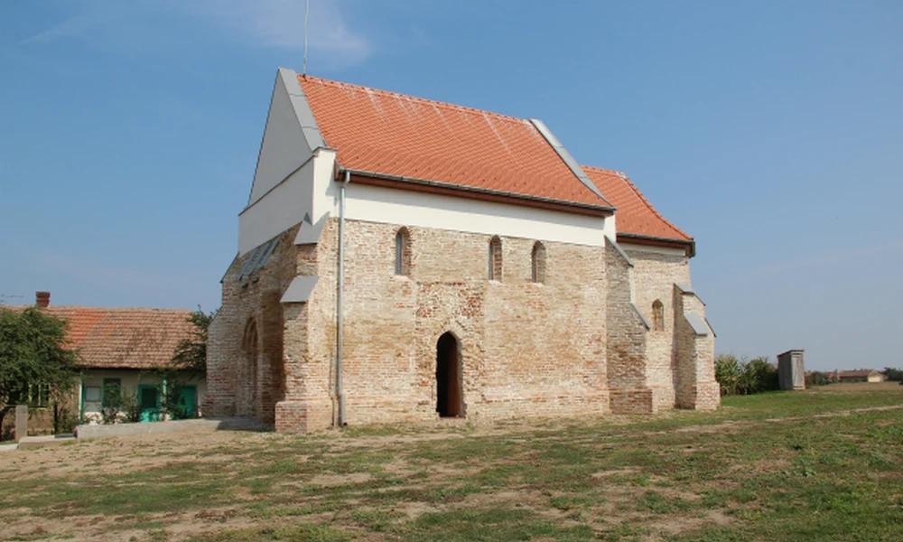Csomaköz temploma