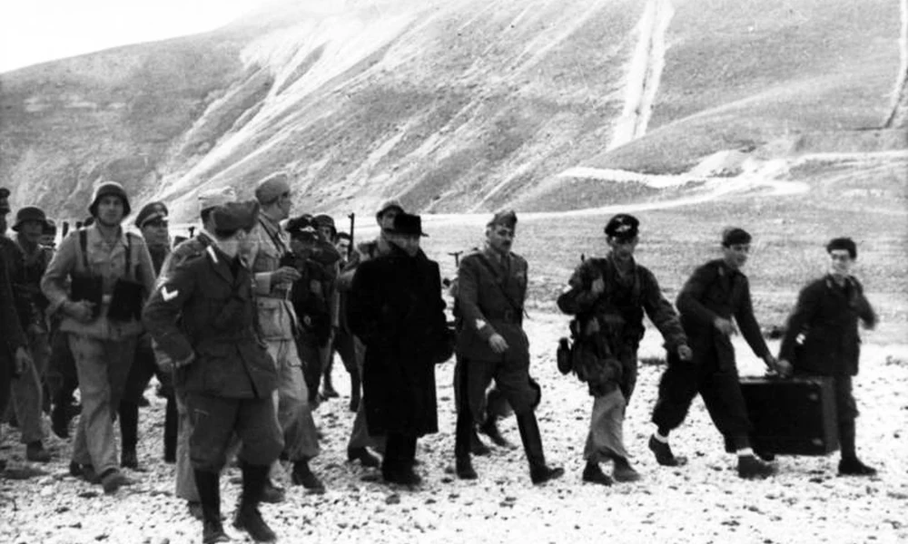 A kiszabadított Mussolini