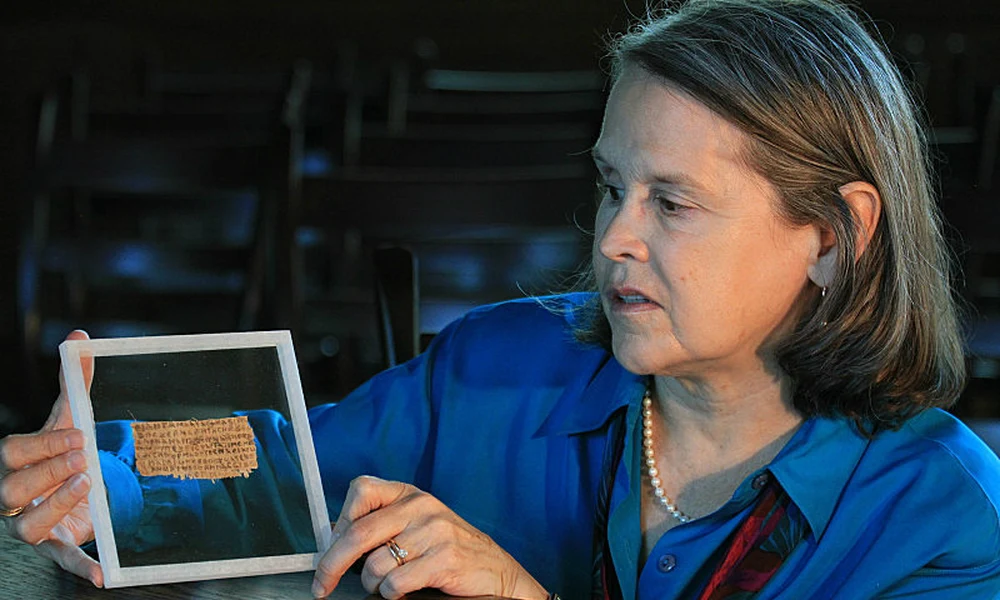 Karen L. King harvardi történész és a vitatott papirusz