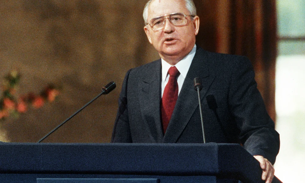 Mihail Gorbacsov 1991. június 5-én tartott ünnepi beszéde közben