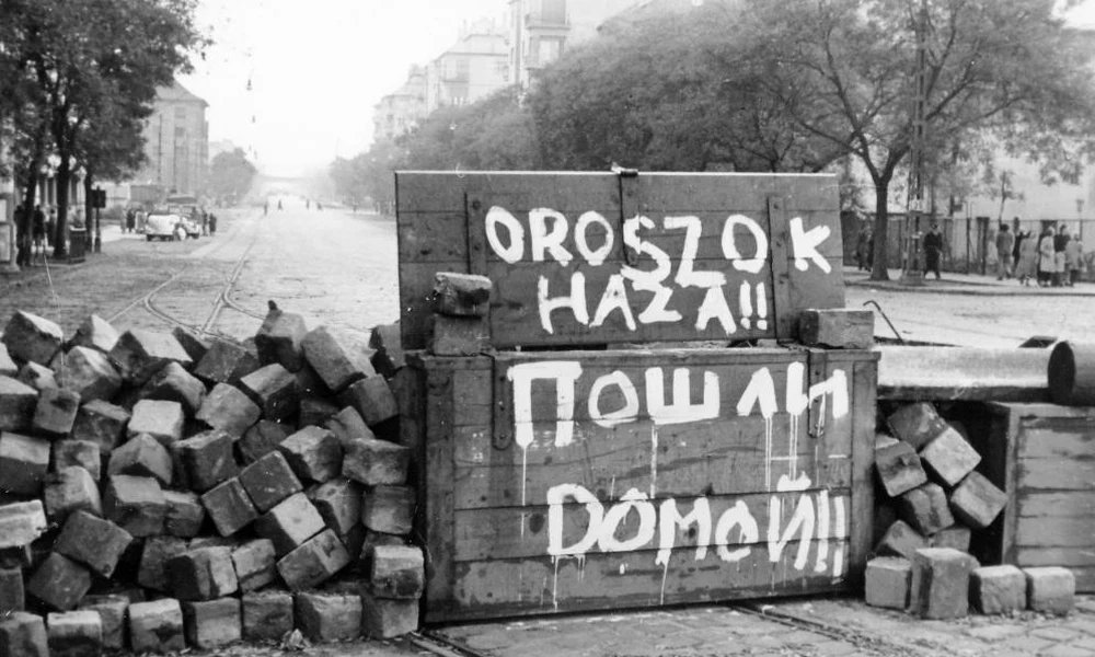 Oroszellenes felirat 1956-ban