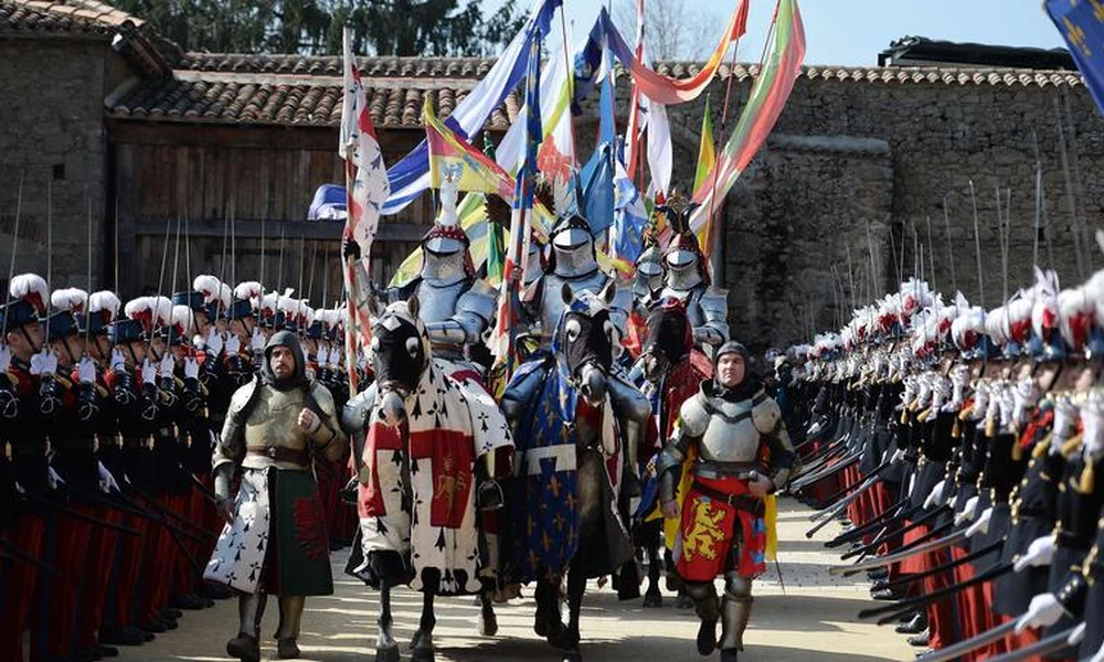 Jeanne d'Arc állítólagos gyűrűjének bemutatója