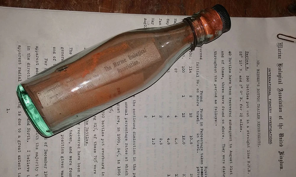 108 éves palackposta