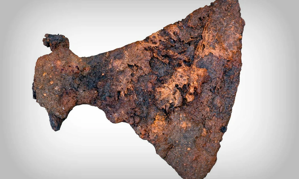 Brutális méretű viking fejsze