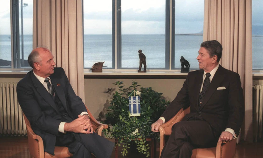 Reagan és Gorbacsov a reykjavíki szovjet-amerikai csúcstalálkozón