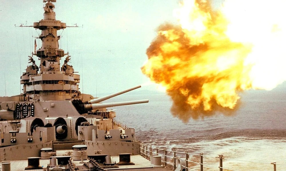 Az USS Iowa 1952-ben