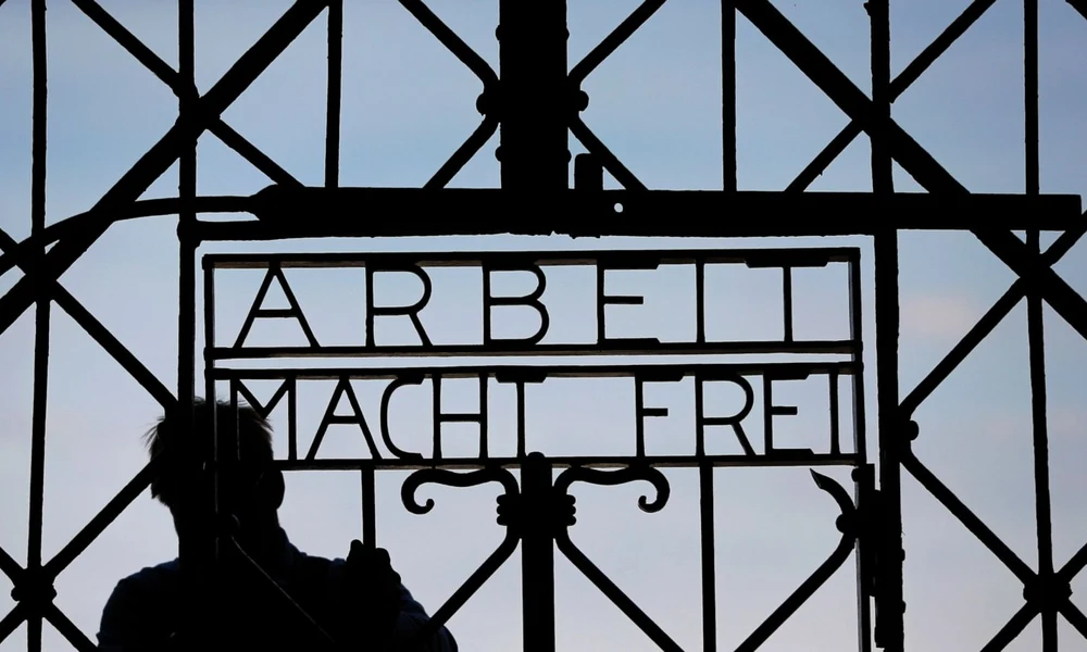 Arbeit macht frei (A munka szabaddá tesz)