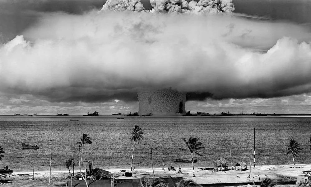 Kísérleti atomrobbantás a Csendes-óceán felett