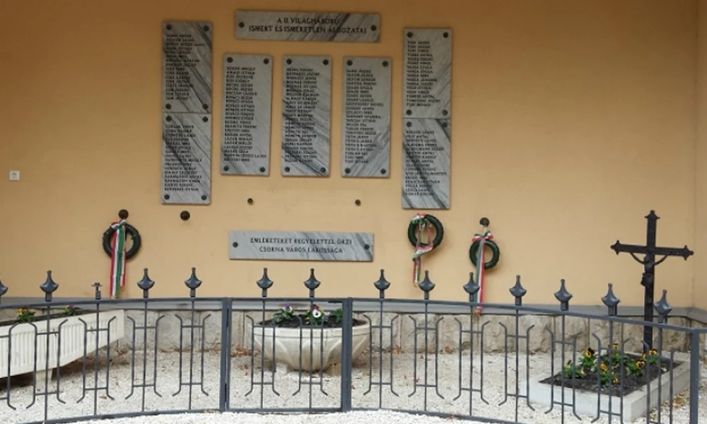 Világháborús emlékmű Csornán