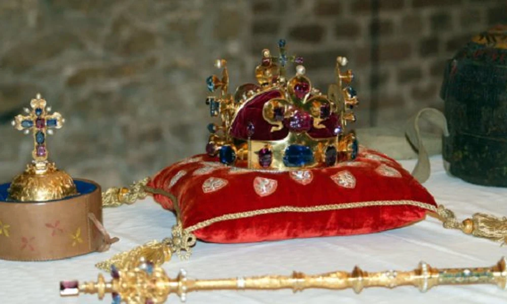 A cseh koronaékszerek