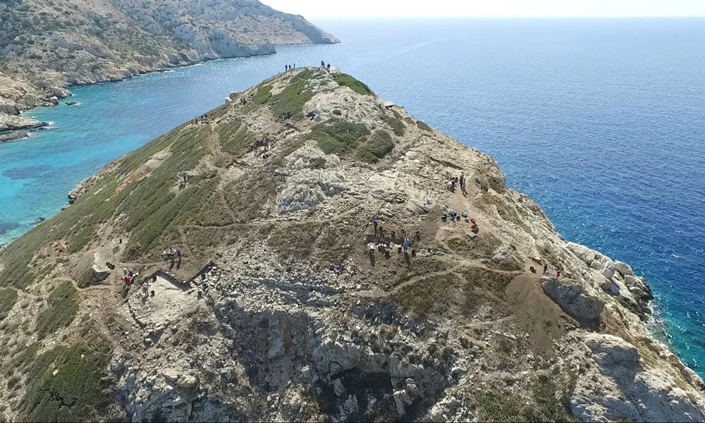 Komplex mérnöki munka és fémmegmunkálás nyomait fedezték fel egy ősi görög „piramis” alatt