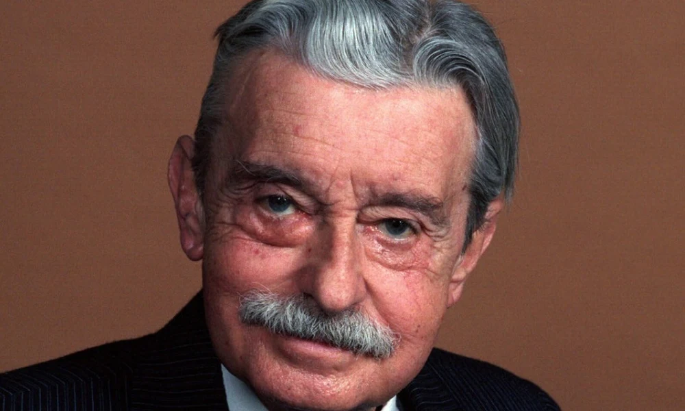 Mensáros László