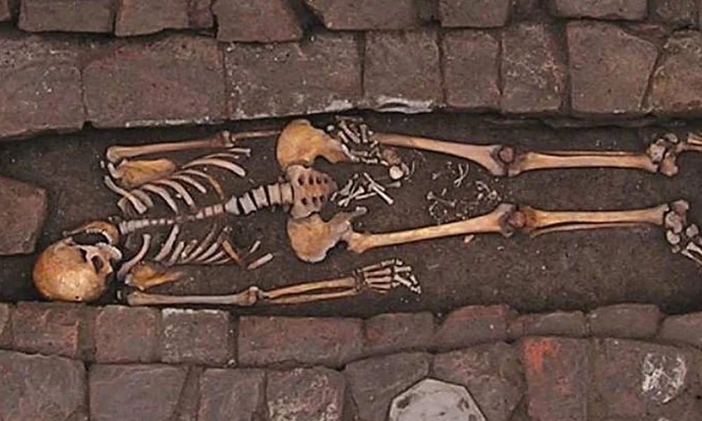 Longobárd nő maradványai Bolognából
