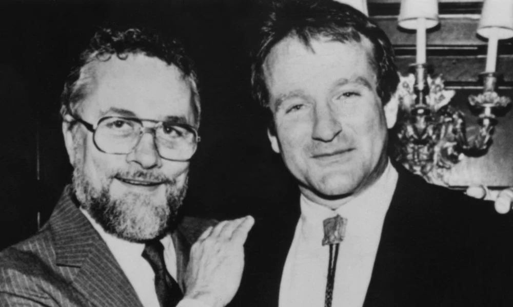 Adrian Cronauer és az őt alakító Robin Williams