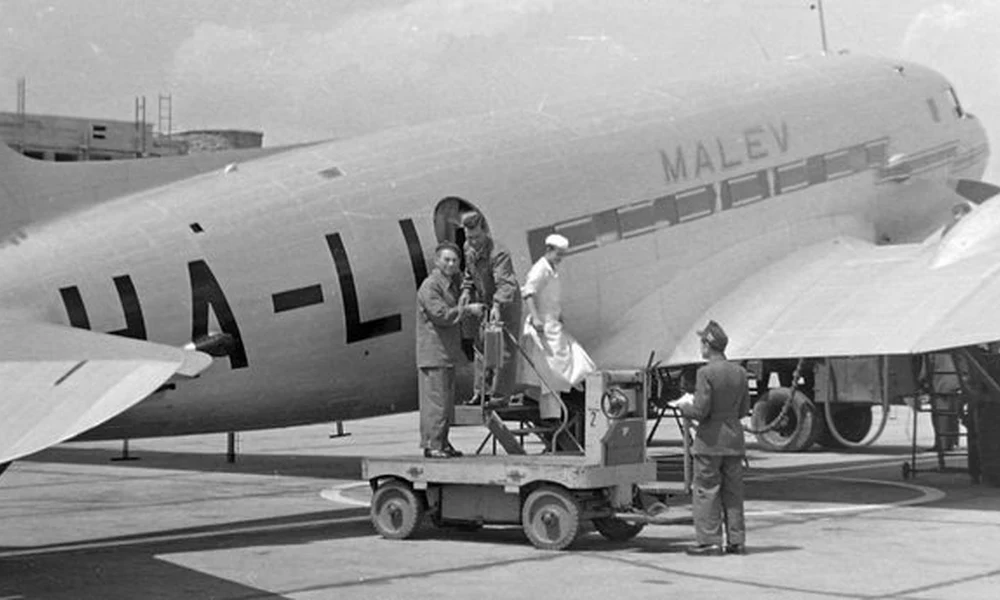 MALÉV Li-2P típusú repülőgép (1956)