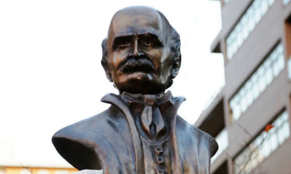 Semmelweis szobra Tokióban