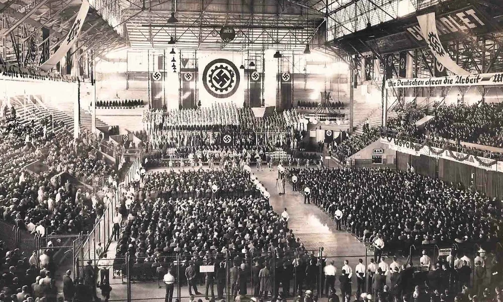 1938