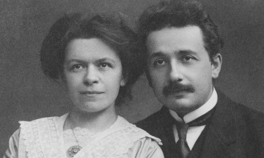 Einstein - Maric