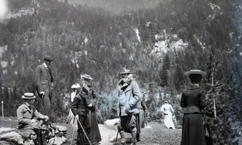 1901, kirándulók a Rainer-kunyhónál, Magas-Tátra