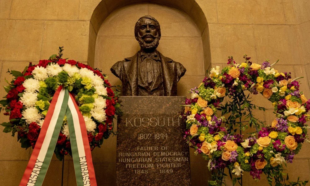 Kossuth-mellszobor