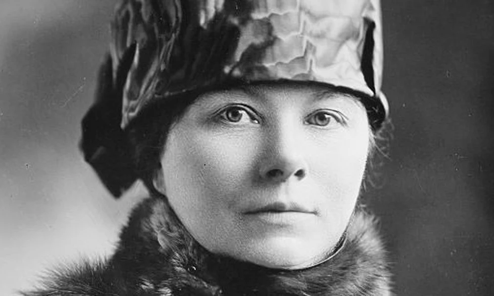 Esther Pohl Lovejoy