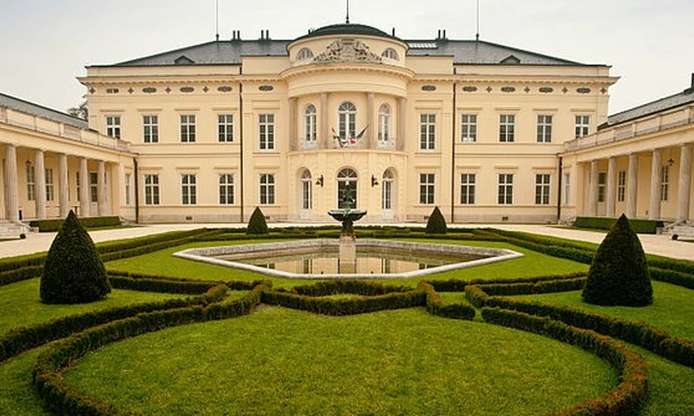 kastély