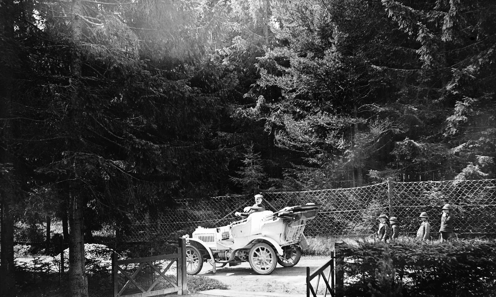 gróf Zichy Béla Rezső Mercedes típusú személygépkocsija (1905)