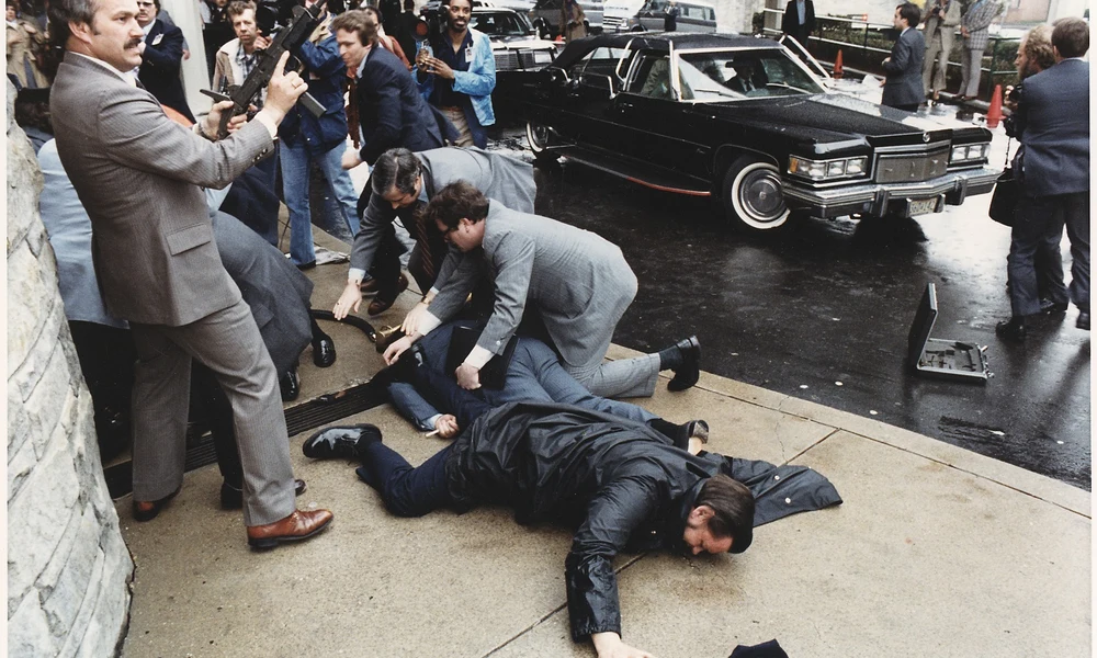 A Ronald Reagan elleni merényletet követő zűrzavar 1981. március 30-án