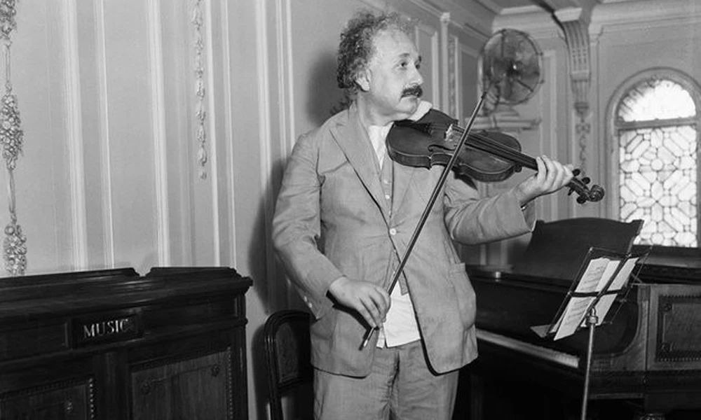 Einstein hegedül 
