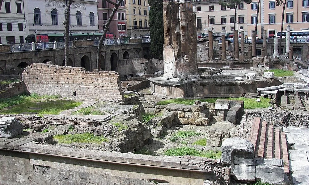 Largo di Torre Argentina, Róma
