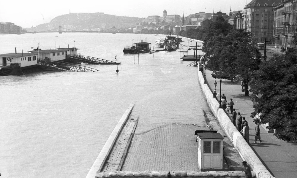 A budai alsó rakpart és a Bem rakpart 1965-ben 